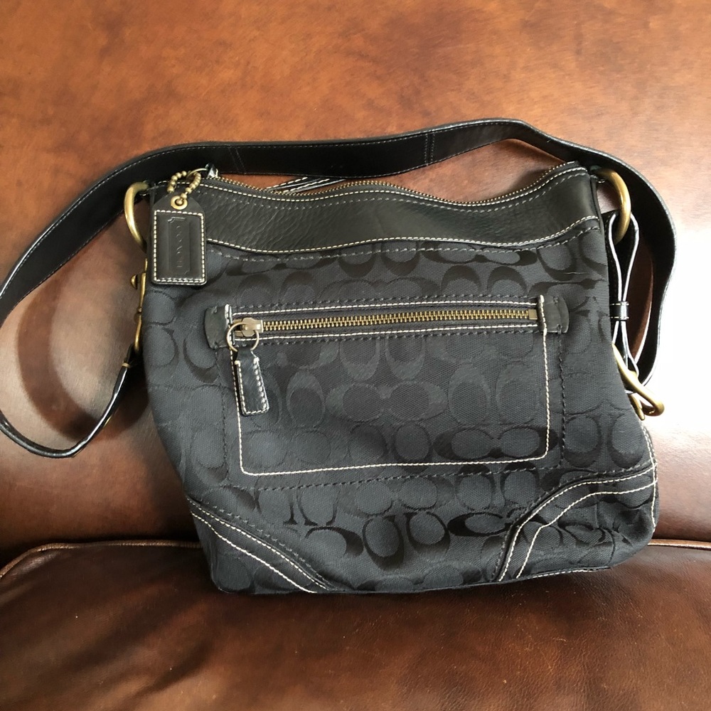 Cross body Coach bag